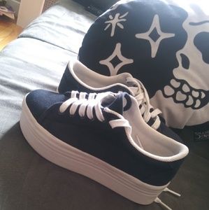 JC play platform shoes